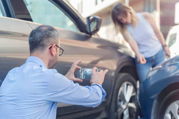 Professional Commercial Auto Insurance technician working in Clearwater, FL
